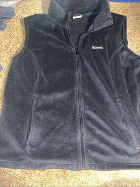 Columbia Black Fleece Vest